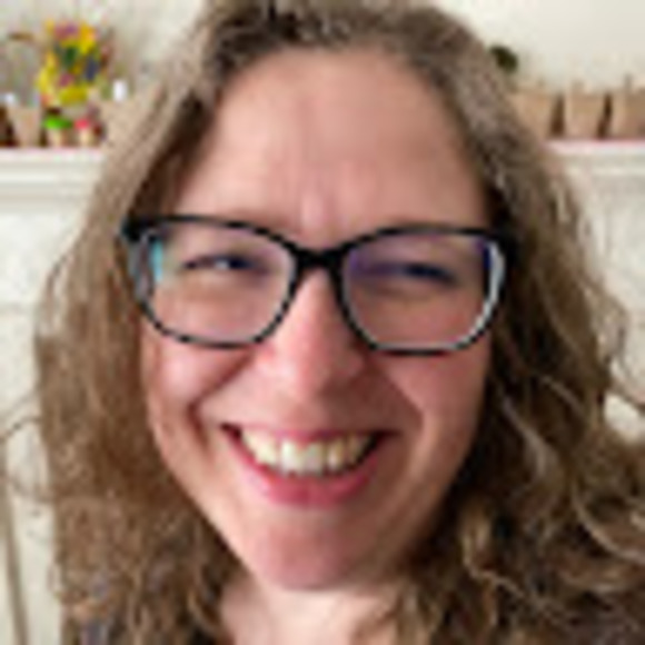 Meet your Posher, Jennifer - Picture 1 of 1